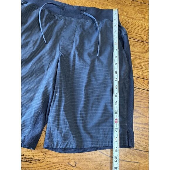 Lululemon Mens M T.H.E Short Luxtreme Liner 9" Heathered Textured Mercury Coal - Picture 4 of 7